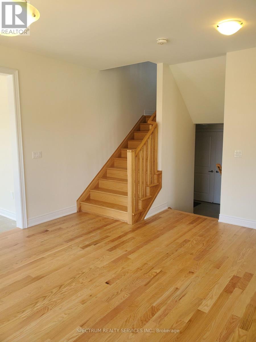 1 Rogerson Street E, Clarington (Newcastle), Ontario  L1B 0W4 - Photo 7 - E12210716