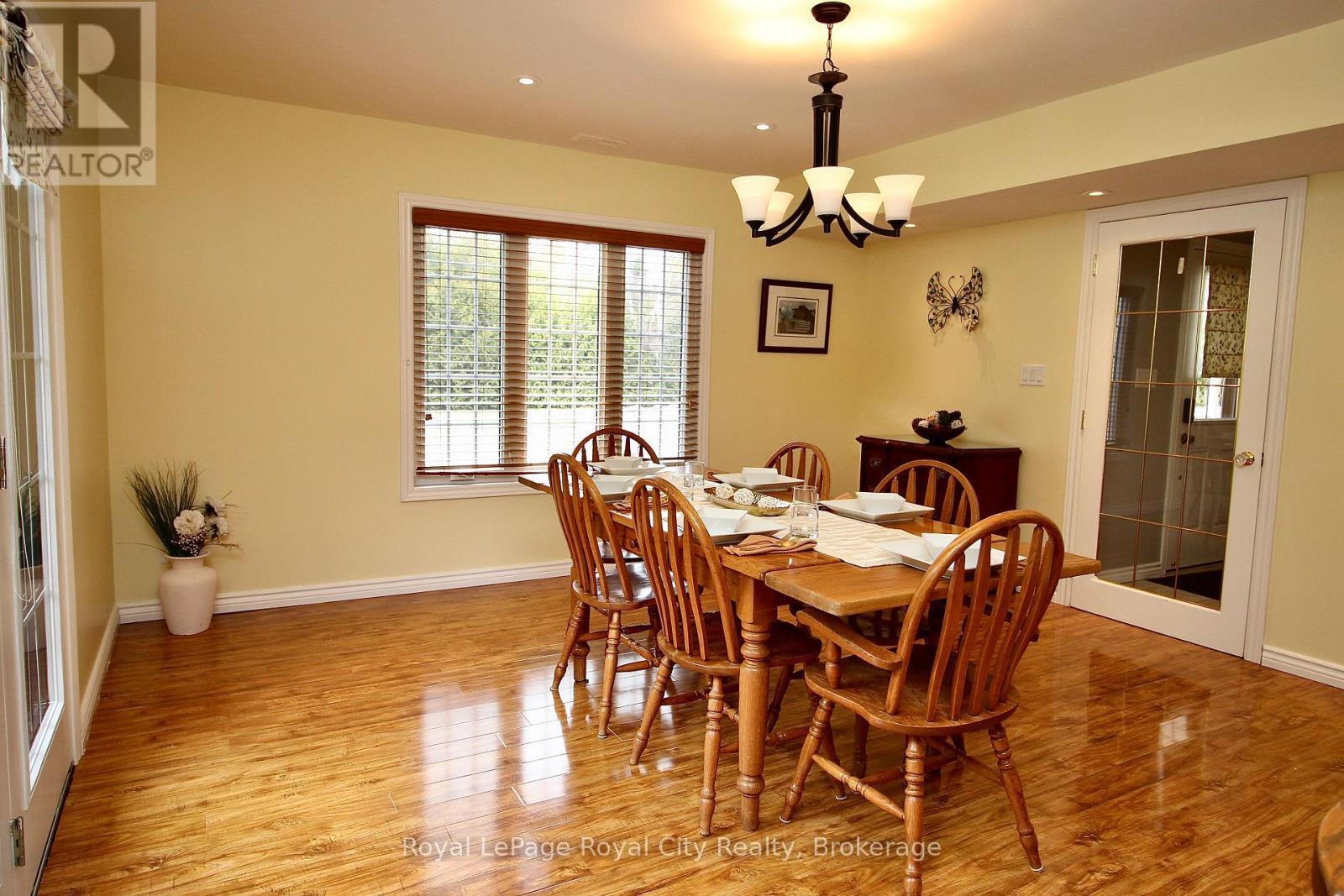 13 Elgin Street, Northern Bruce Peninsula, Ontario  N0H 2R0 - Photo 23 - X12089342