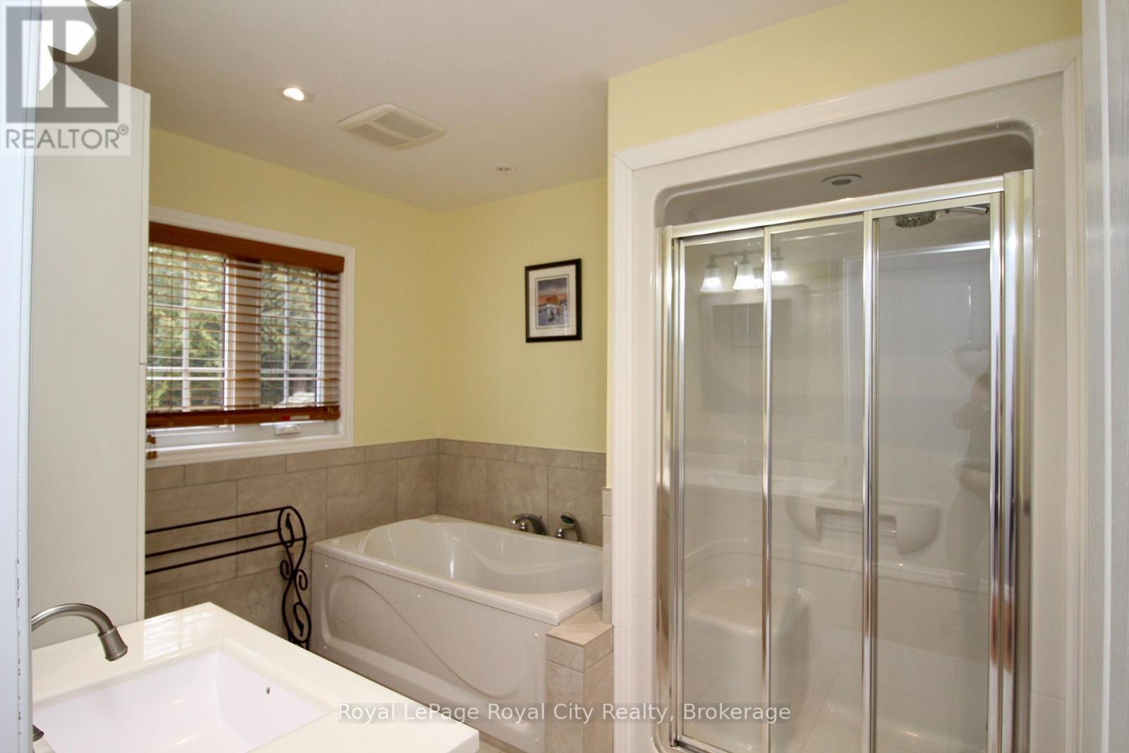 13 Elgin Street, Northern Bruce Peninsula, Ontario  N0H 2R0 - Photo 28 - X12089342