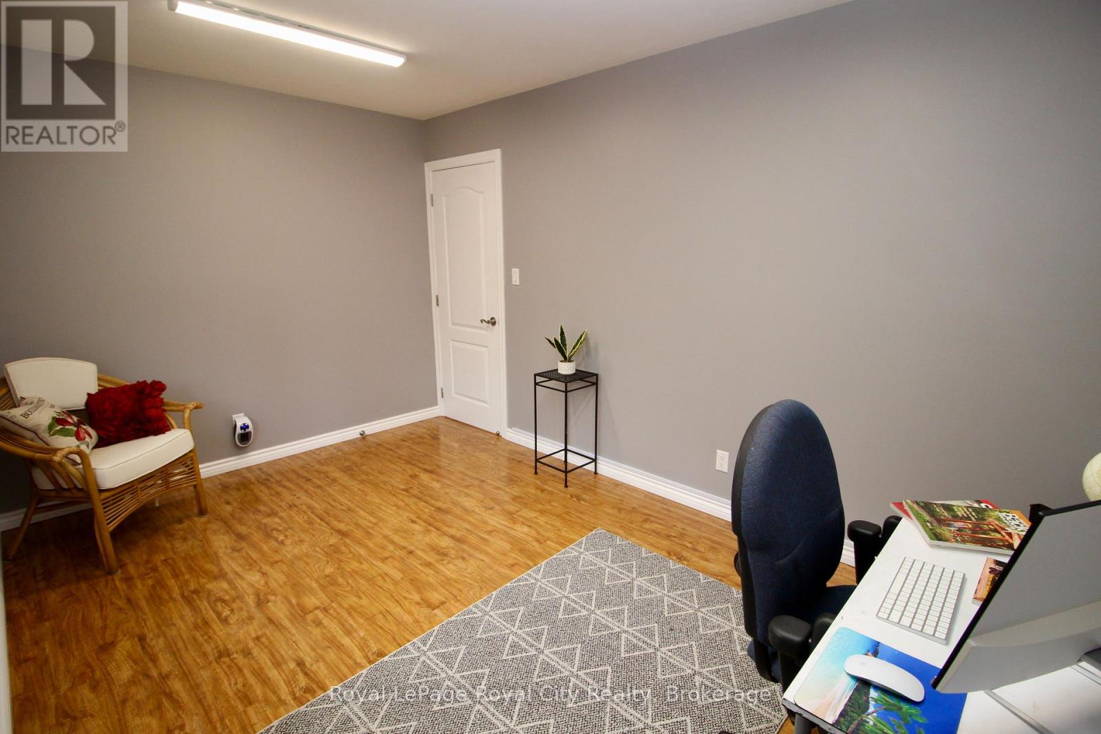 13 Elgin Street, Northern Bruce Peninsula, Ontario  N0H 2R0 - Photo 43 - X12089342