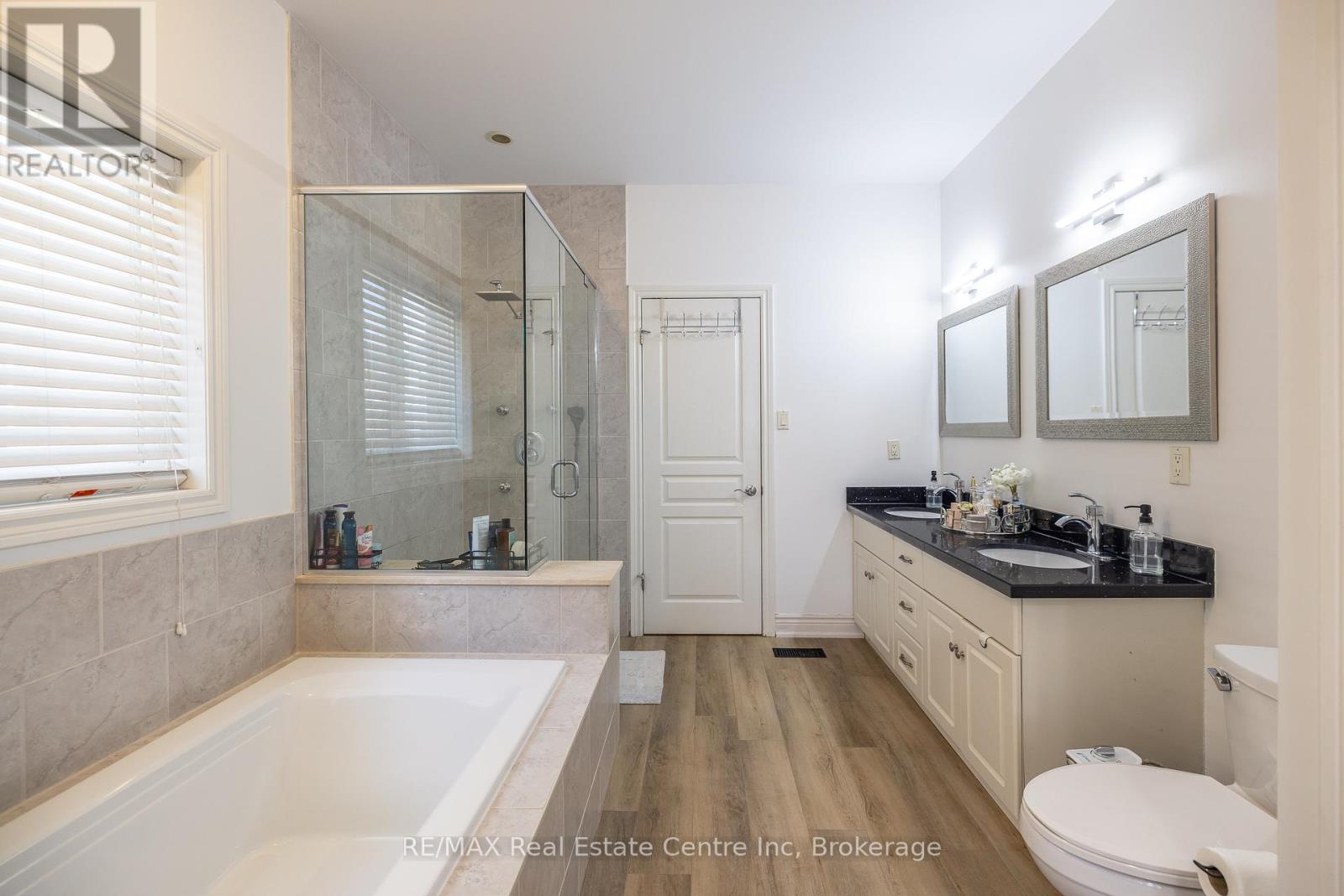 152 Goodwin Drive, Guelph, Ontario  N1L 0B2 - Photo 22 - X12207074