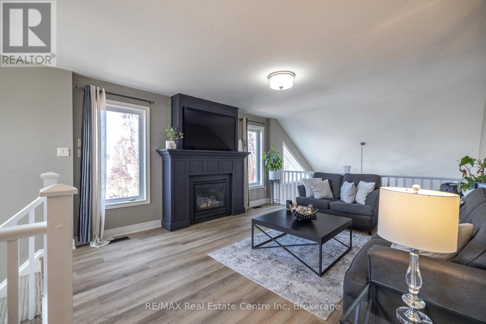 152 Goodwin Drive, Guelph, Ontario  N1L 0B2 - Photo 28 - X12207074