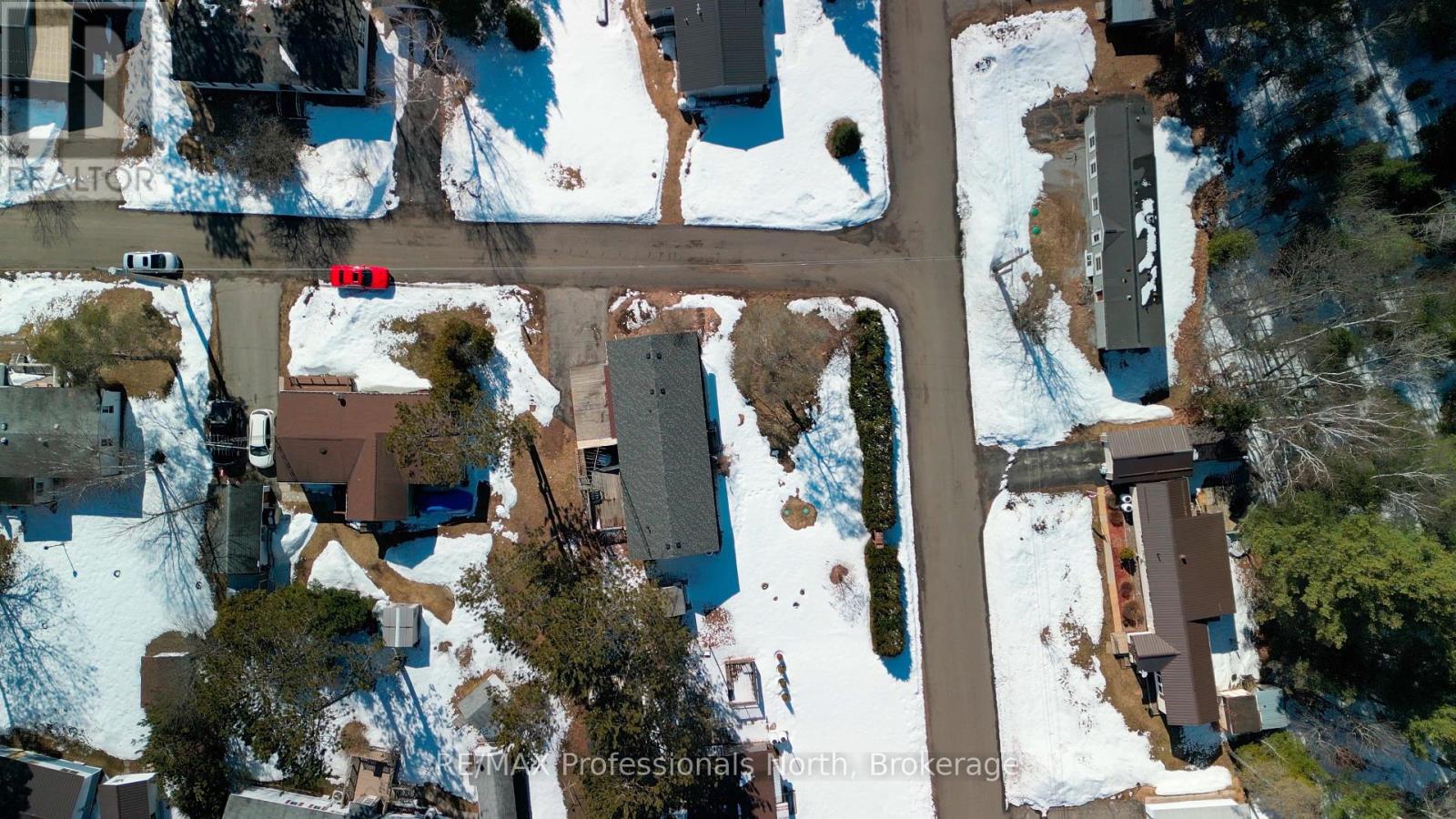 1024 Fifth Lane, Minden Hills, Ontario  K0M 2K0 - Photo 33 - X12055996