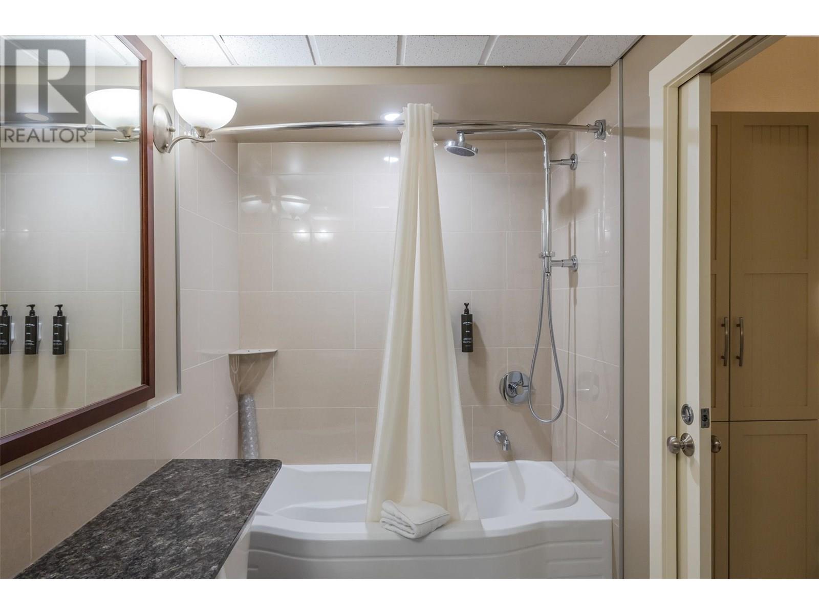 13011 Lakeshore Drive Unit# 238, Summerland, British Columbia  V0H 1Z1 - Photo 33 - 10351663