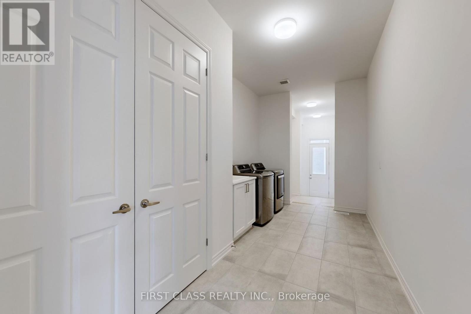 61 Marigold Boulevard, Adjala-Tosorontio (Colgan), Ontario  L0G 1W0 - Photo 15 - N12210656