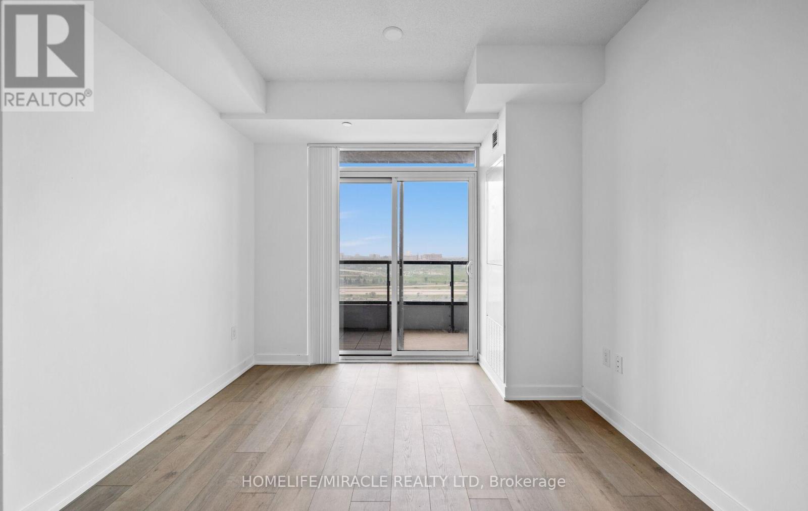 1607 - 10 Honeycrisp Crescent, Vaughan (Vaughan Corporate Centre), Ontario  L4K 0M7 - Photo 16 - N12210706