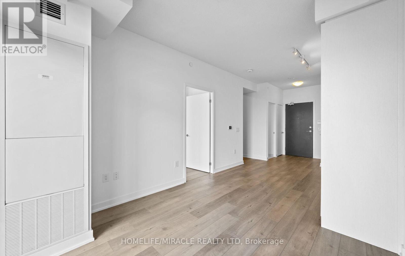 1607 - 10 Honeycrisp Crescent, Vaughan (Vaughan Corporate Centre), Ontario  L4K 0M7 - Photo 17 - N12210706