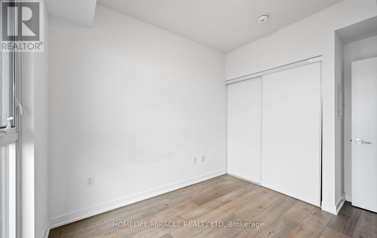 1607 - 10 Honeycrisp Crescent, Vaughan (Vaughan Corporate Centre), Ontario  L4K 0M7 - Photo 19 - N12210706
