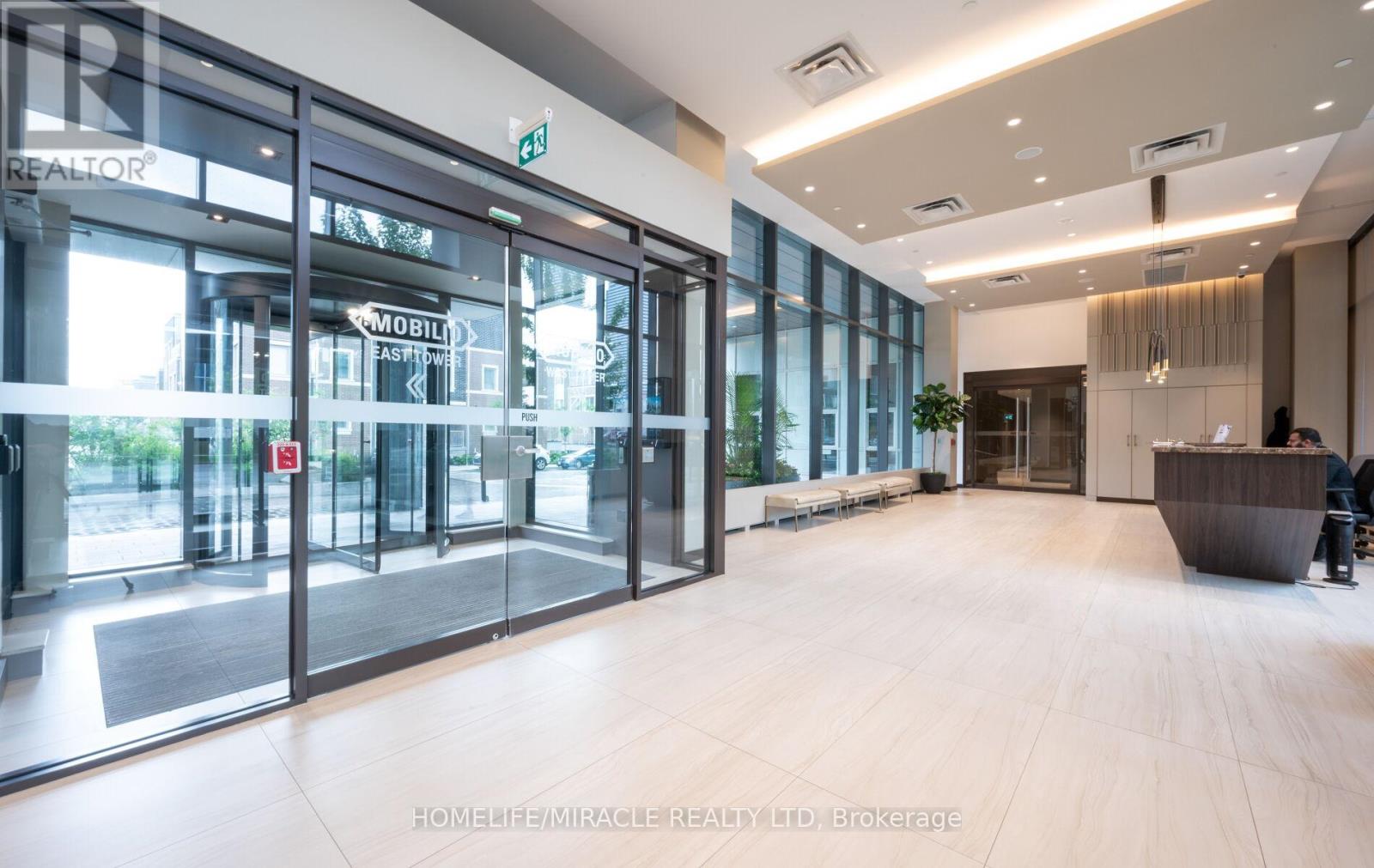 1607 - 10 Honeycrisp Crescent, Vaughan (Vaughan Corporate Centre), Ontario  L4K 0M7 - Photo 5 - N12210706