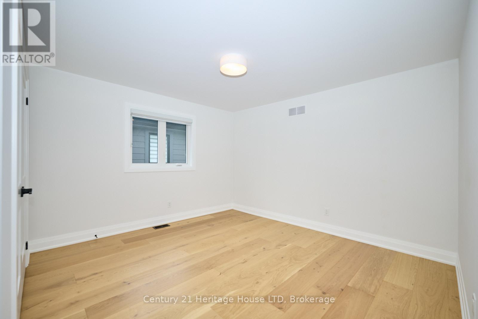 61.5b Jarrow Road, St. Catharines (Lakeshore), Ontario  L2M 1B7 - Photo 28 - X12210867