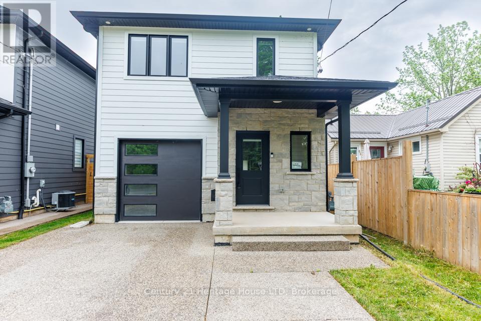 61.5b Jarrow Road, St. Catharines (Lakeshore), Ontario  L2M 1B7 - Photo 3 - X12210867