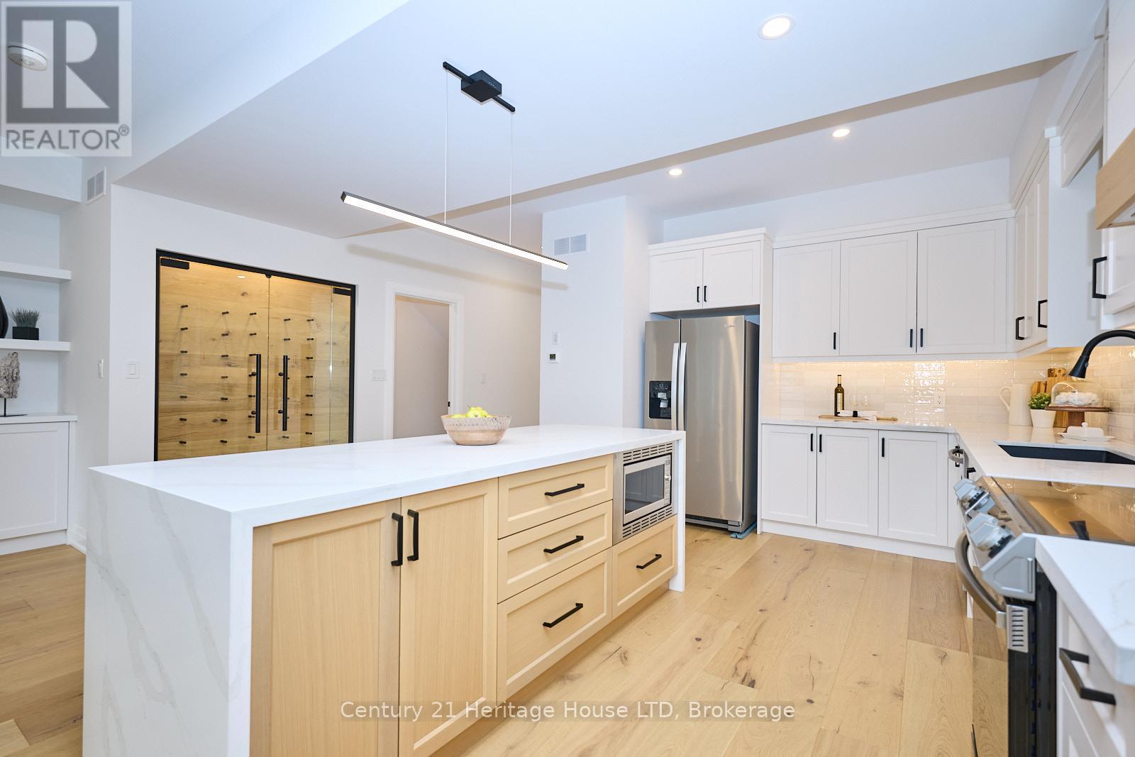 61.5b Jarrow Road, St. Catharines (Lakeshore), Ontario  L2M 1B7 - Photo 5 - X12210867