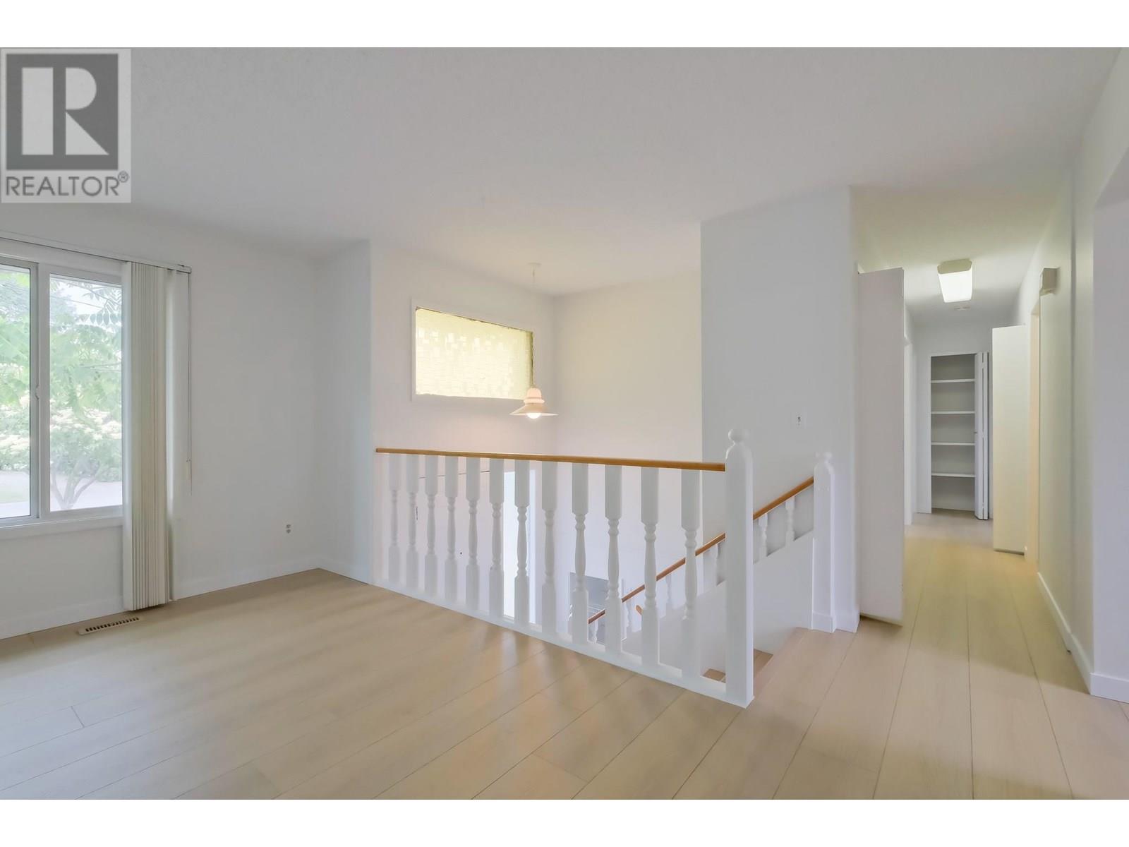 980 Hickory Road, Kelowna, British Columbia  V1X 4K7 - Photo 5 - 10351603