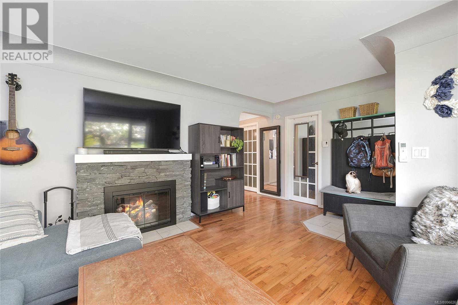 89 Regina Ave, Saanich, British Columbia  V8Z 1J2 - Photo 3 - 996626