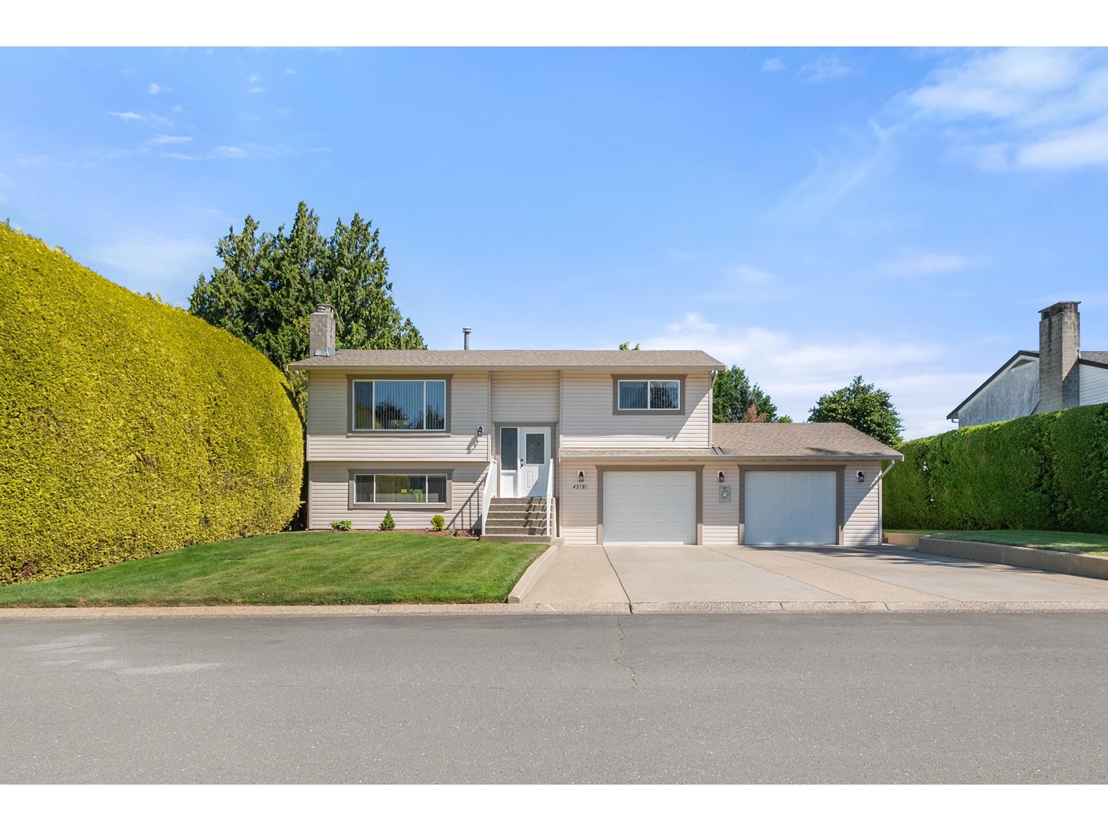 45181 Redwood Avenue, Sardis South, Chilliwack, British Columbia  V2R 1W2 - Photo 3 - R3013512
