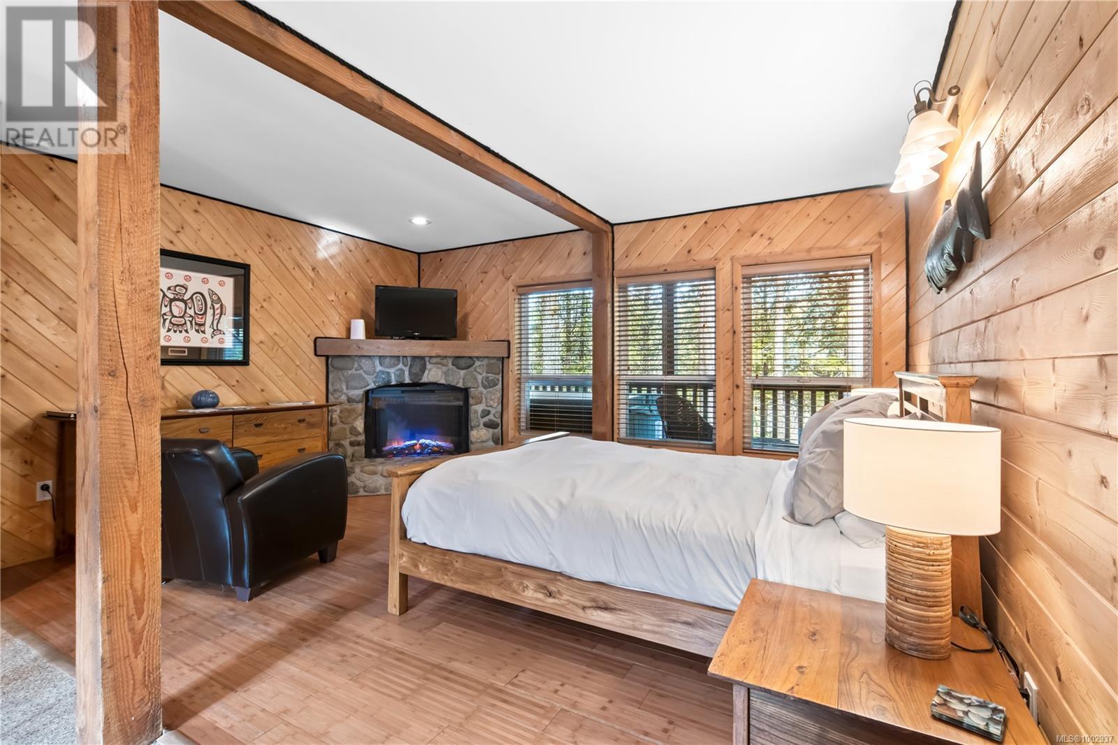 277 Boardwalk Blvd, Ucluelet, British Columbia  V0R 3A0 - Photo 12 - 1002937