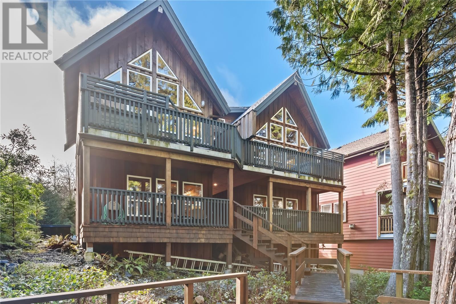 277 Boardwalk Blvd, Ucluelet, British Columbia  V0R 3A0 - Photo 2 - 1002937