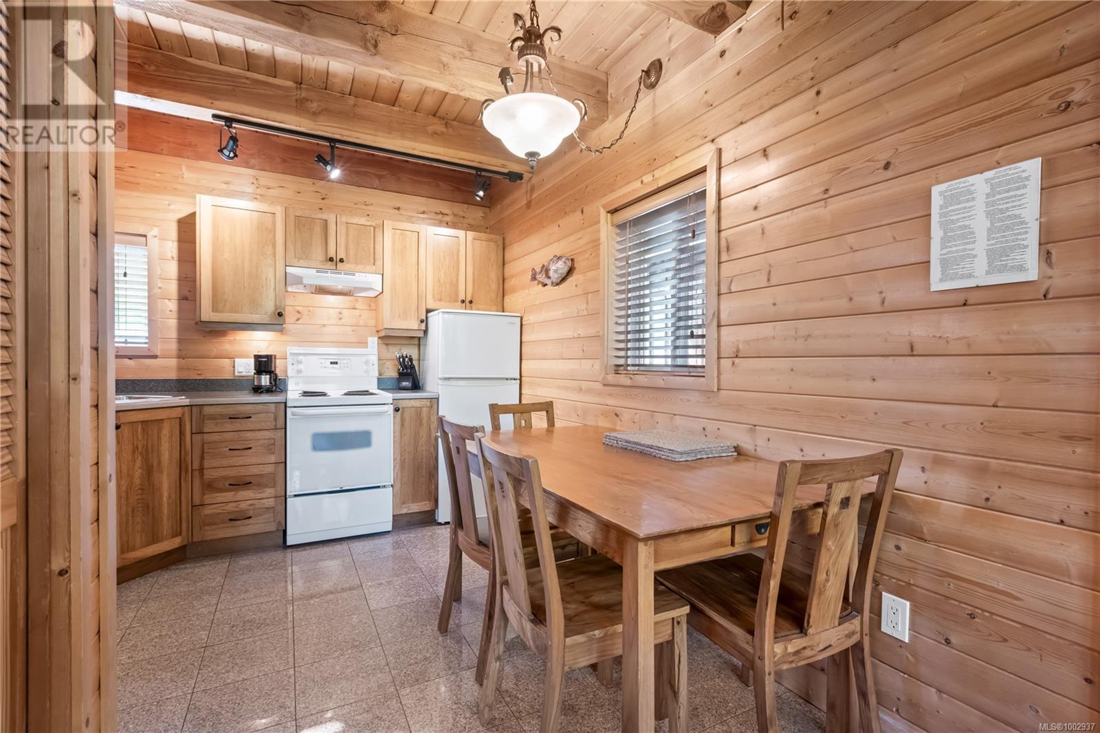 277 Boardwalk Blvd, Ucluelet, British Columbia  V0R 3A0 - Photo 39 - 1002937