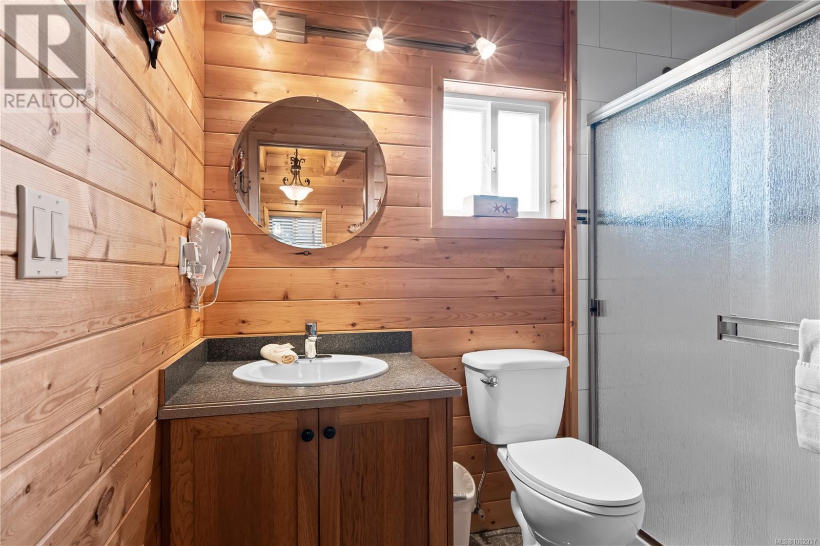277 Boardwalk Blvd, Ucluelet, British Columbia  V0R 3A0 - Photo 41 - 1002937