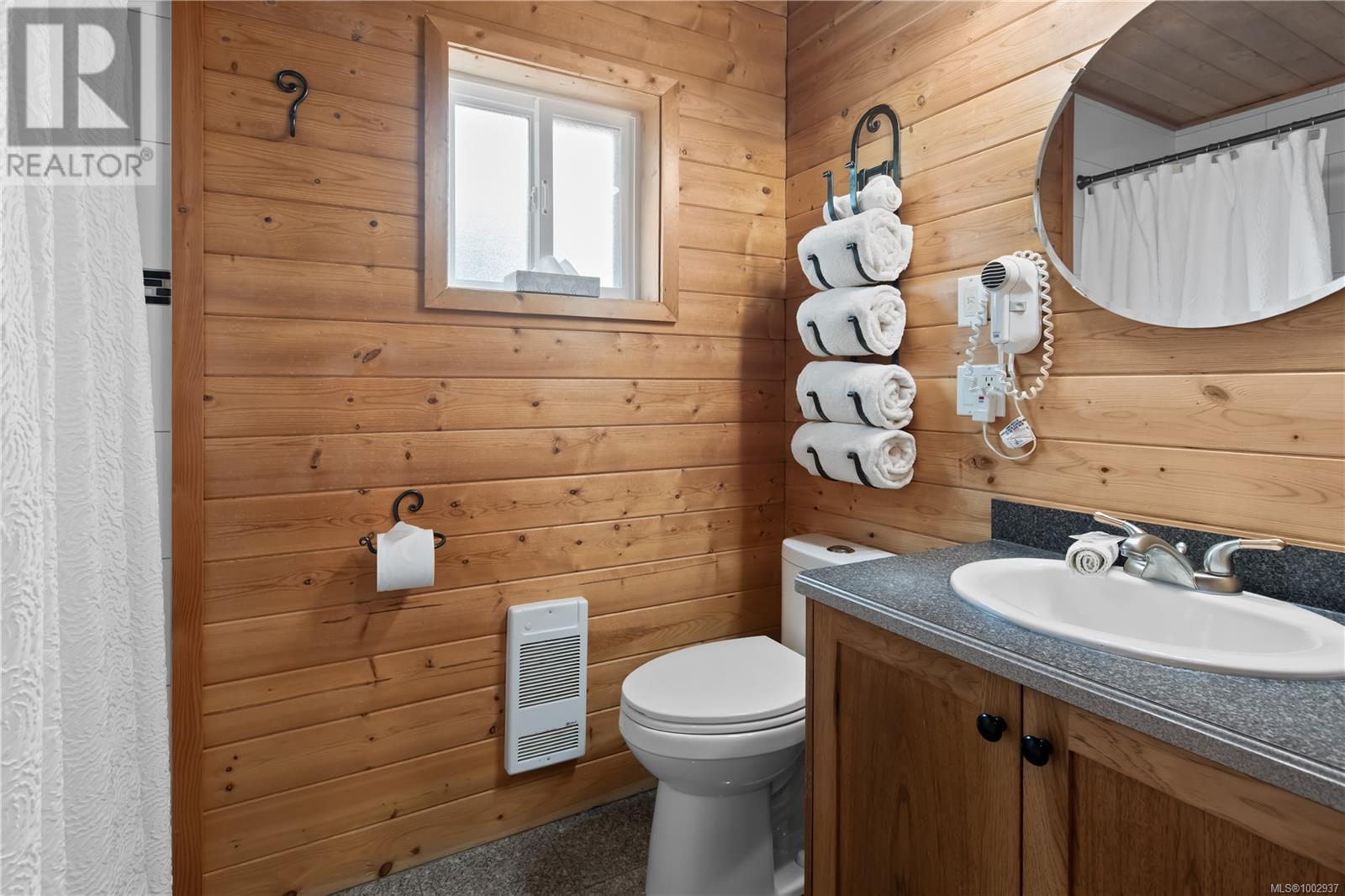 277 Boardwalk Blvd, Ucluelet, British Columbia  V0R 3A0 - Photo 9 - 1002937