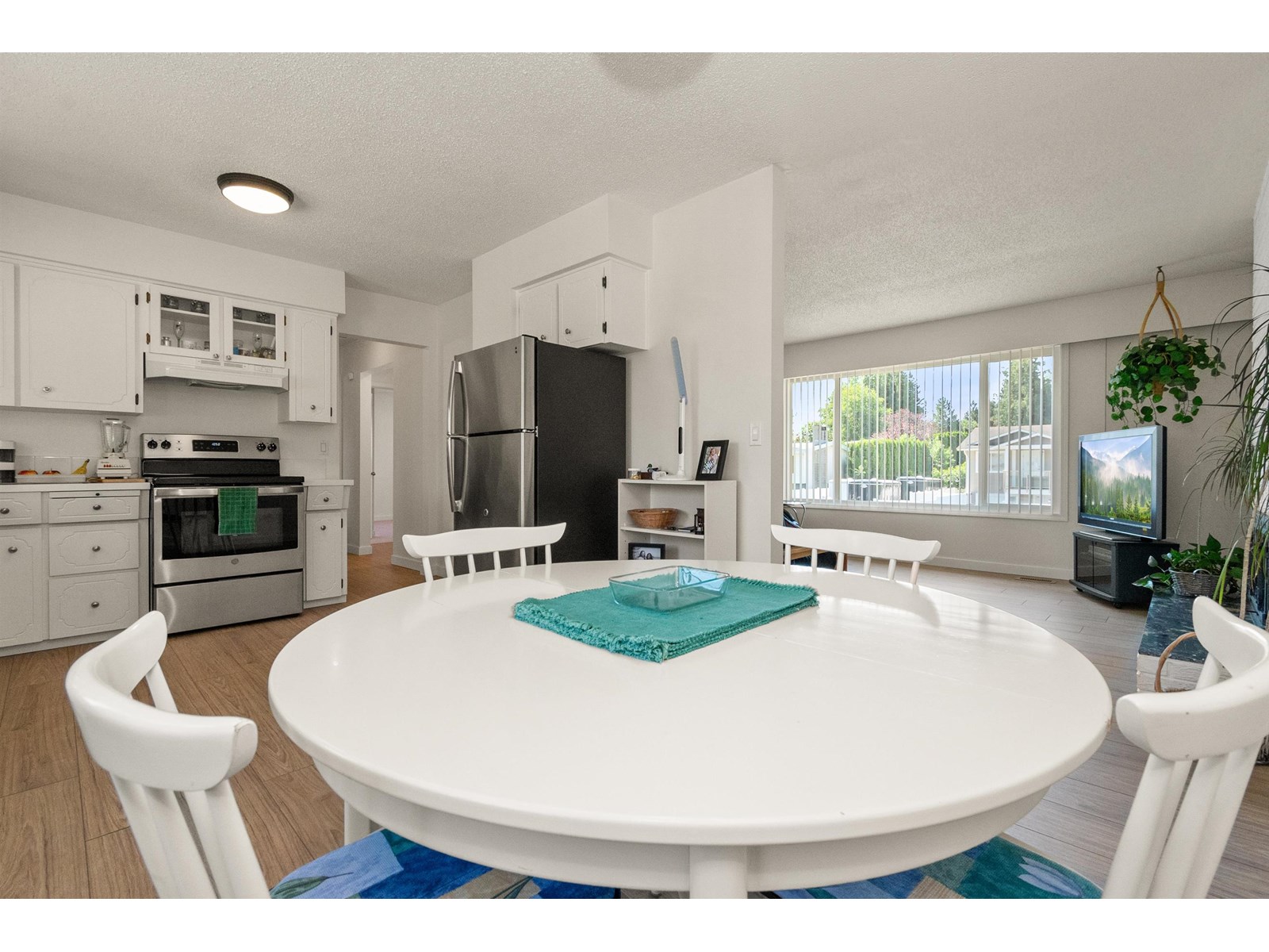 45181 Redwood Avenue, Sardis South, Chilliwack, British Columbia  V2R 1W2 - Photo 19 - R3013512