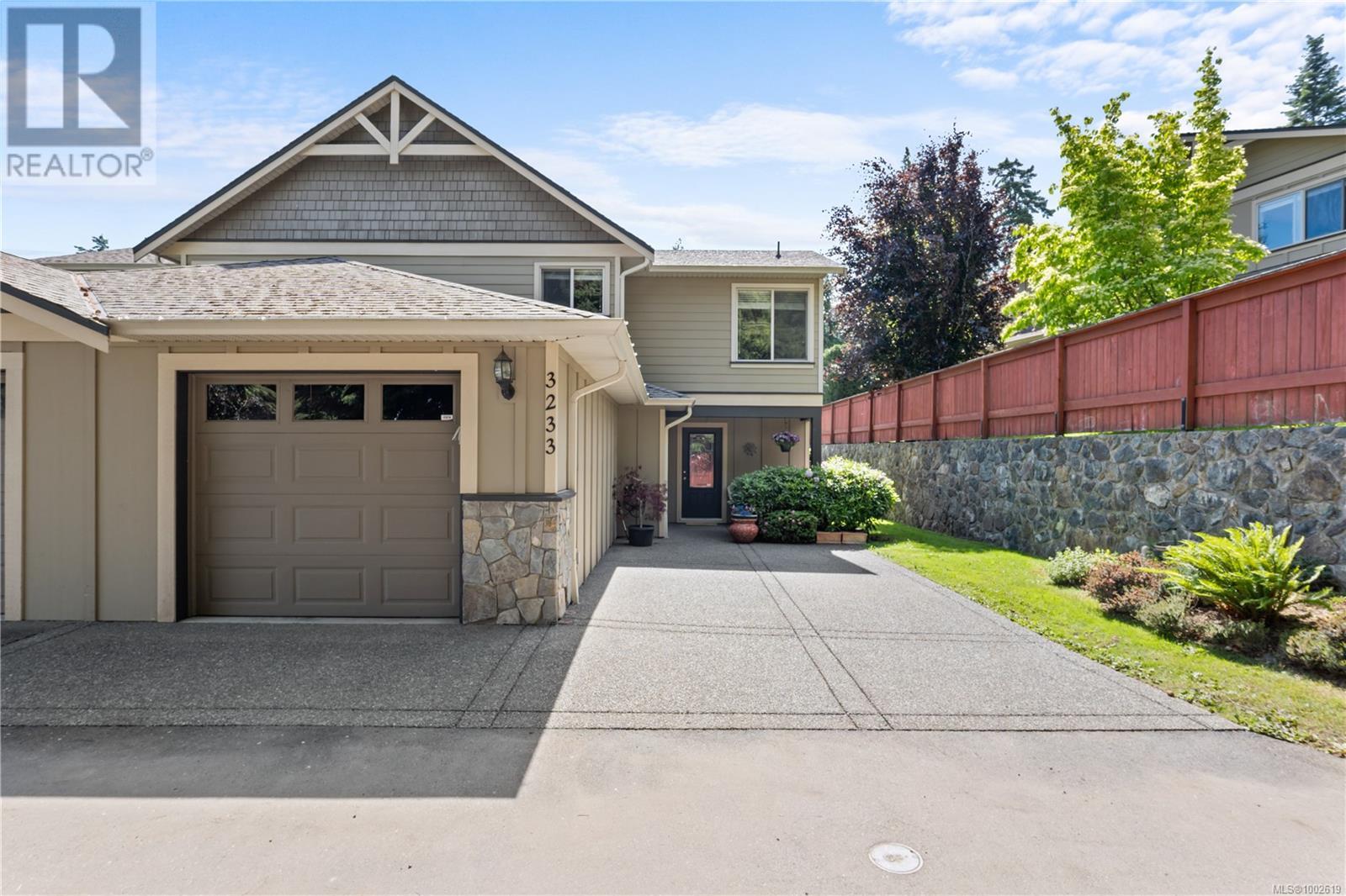 3233 Ernhill Pl, Langford, British Columbia  V9C 0C6 - Photo 2 - 1002619