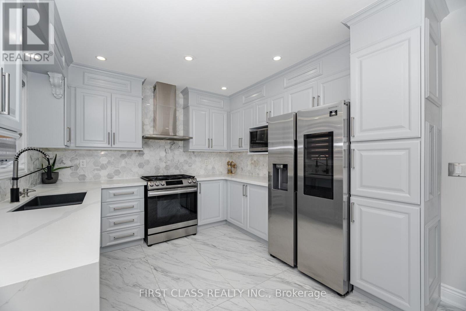 74 Long Meadow Drive, Brampton (Bram East), Ontario  L6P 2A1 - Photo 16 - W12210663