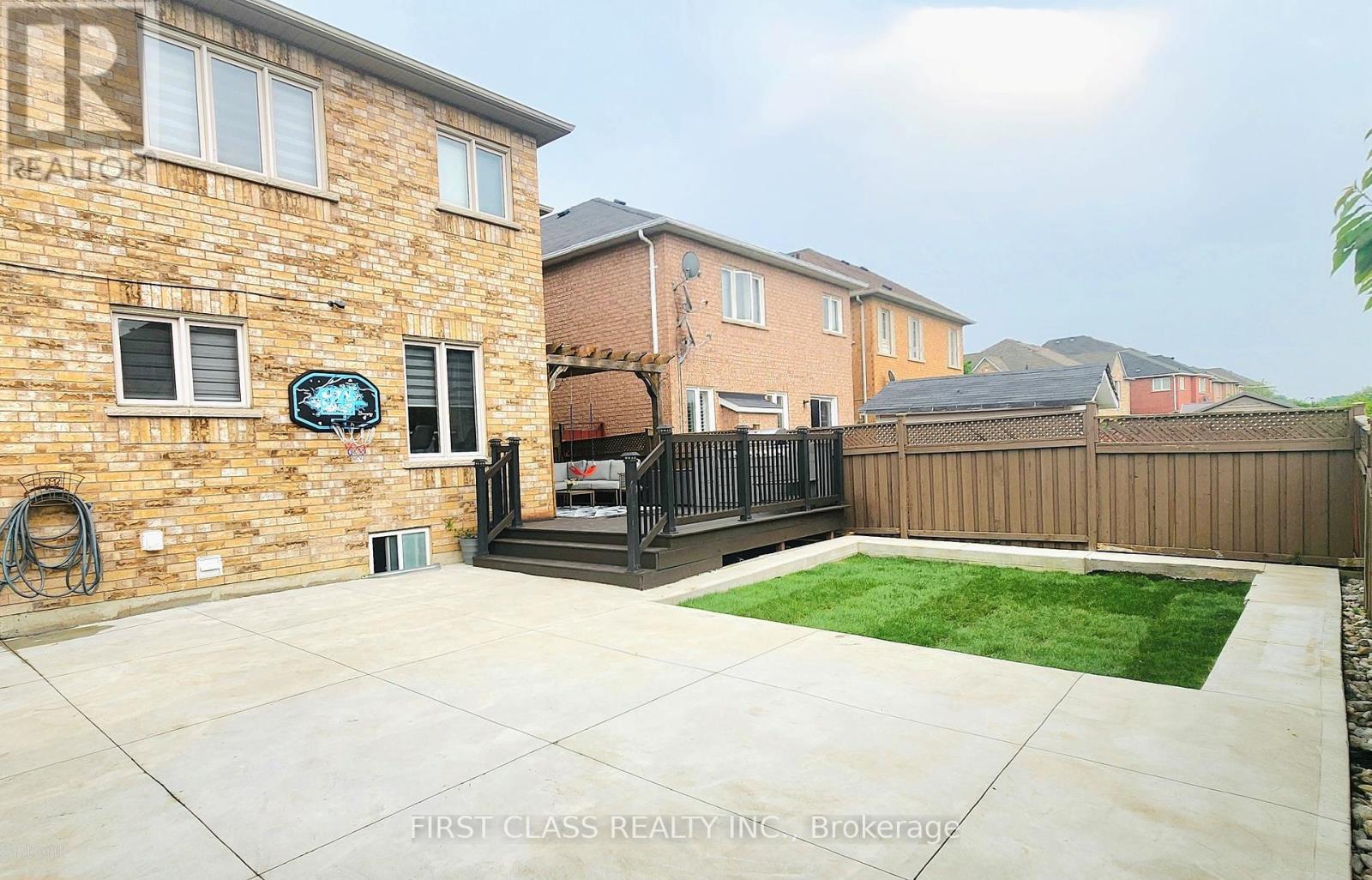 74 Long Meadow Drive, Brampton (Bram East), Ontario  L6P 2A1 - Photo 40 - W12210663