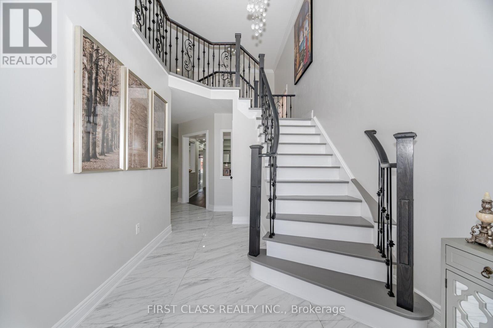 74 Long Meadow Drive, Brampton (Bram East), Ontario  L6P 2A1 - Photo 7 - W12210663
