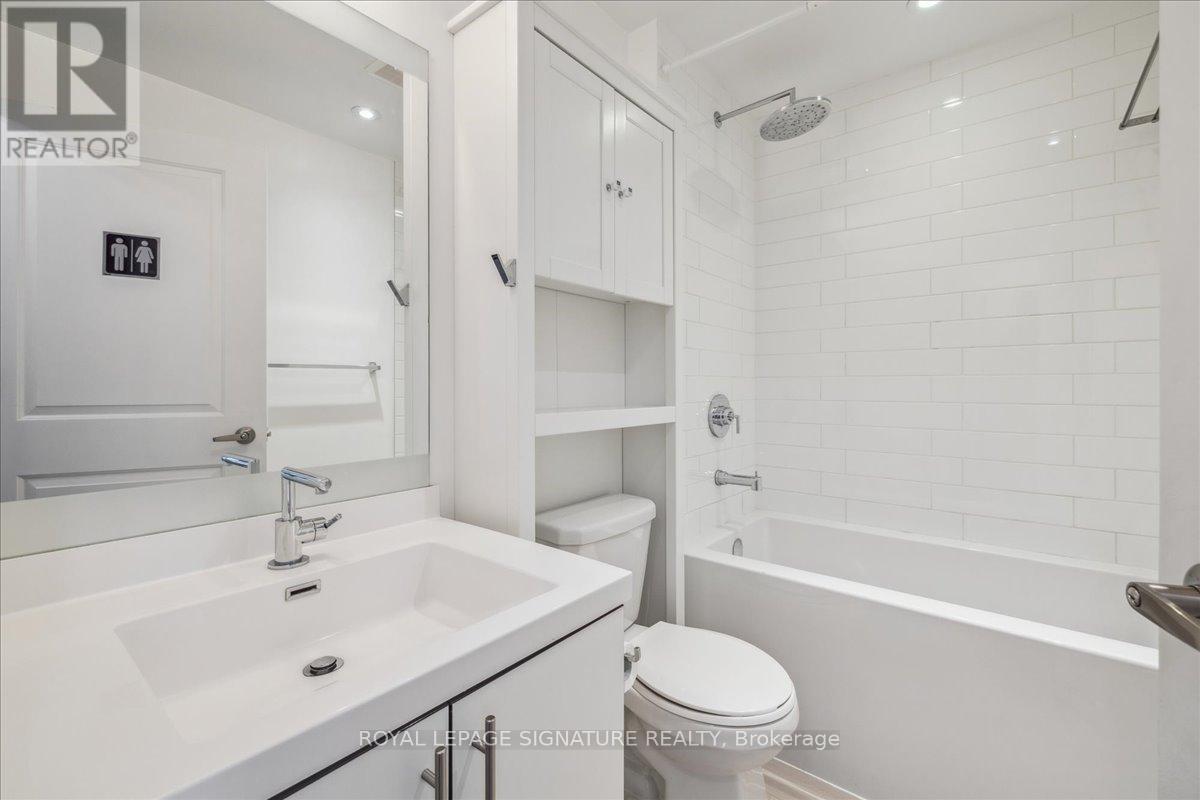 412 - 55 Speers Road, Oakville, Ontario  L6K 0H9 - Photo 13 - W12210694