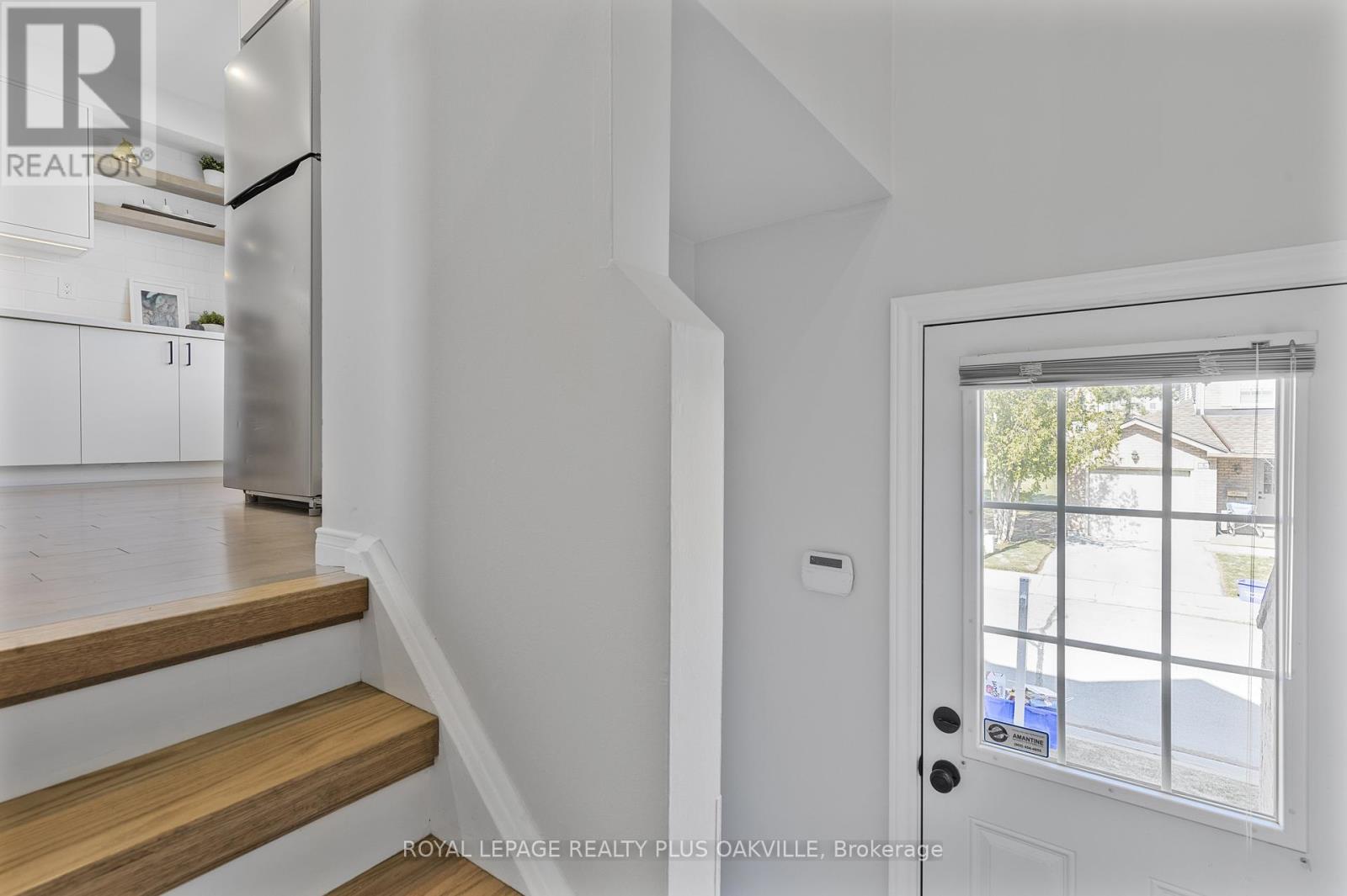 34 - 2272 Mowat Avenue, Oakville (Ro River Oaks), Ontario  L6H 5L8 - Photo 7 - W12210704