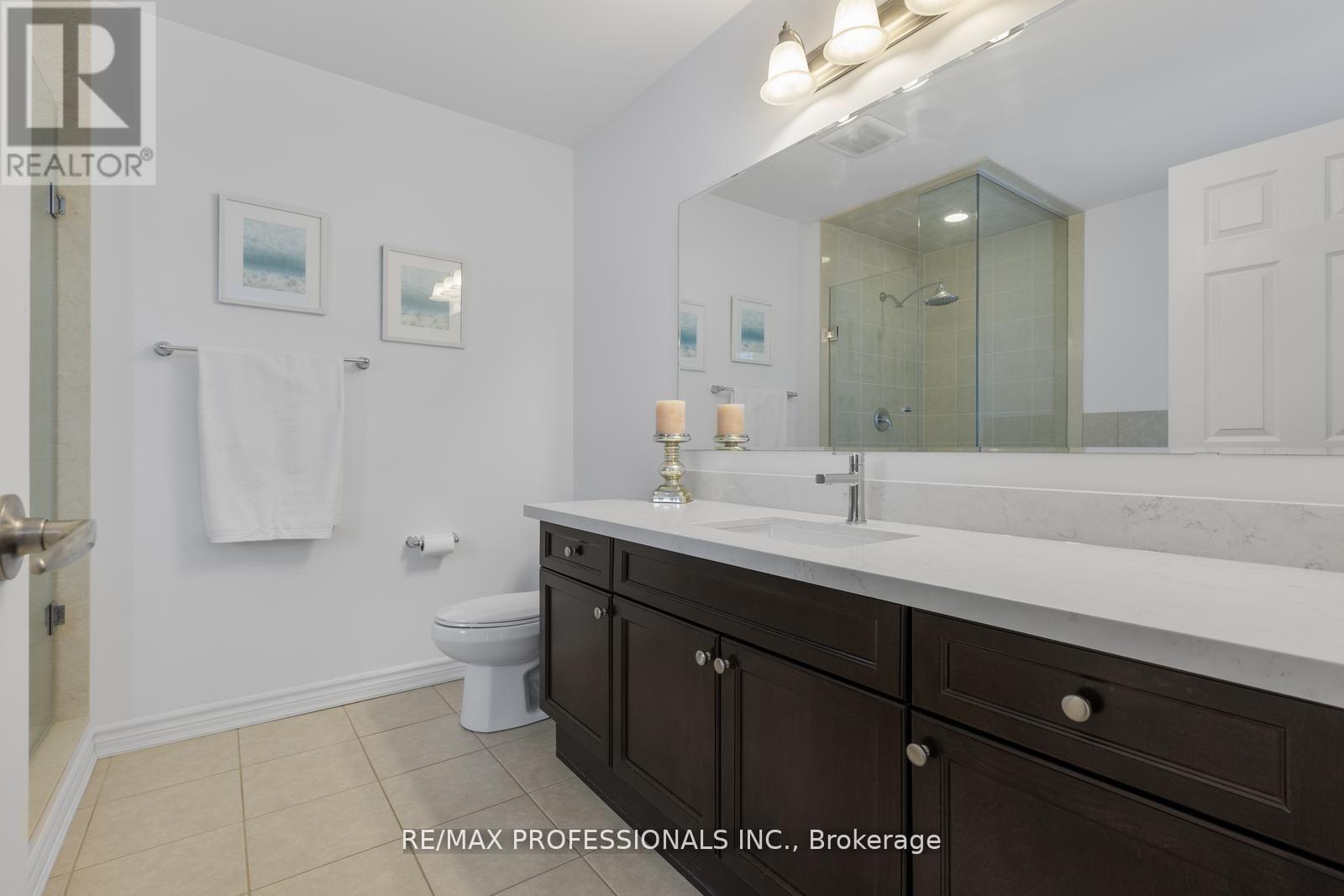 400 Clarkson Gate, Milton (Fo Ford), Ontario  L9E 0B8 - Photo 19 - W12210707