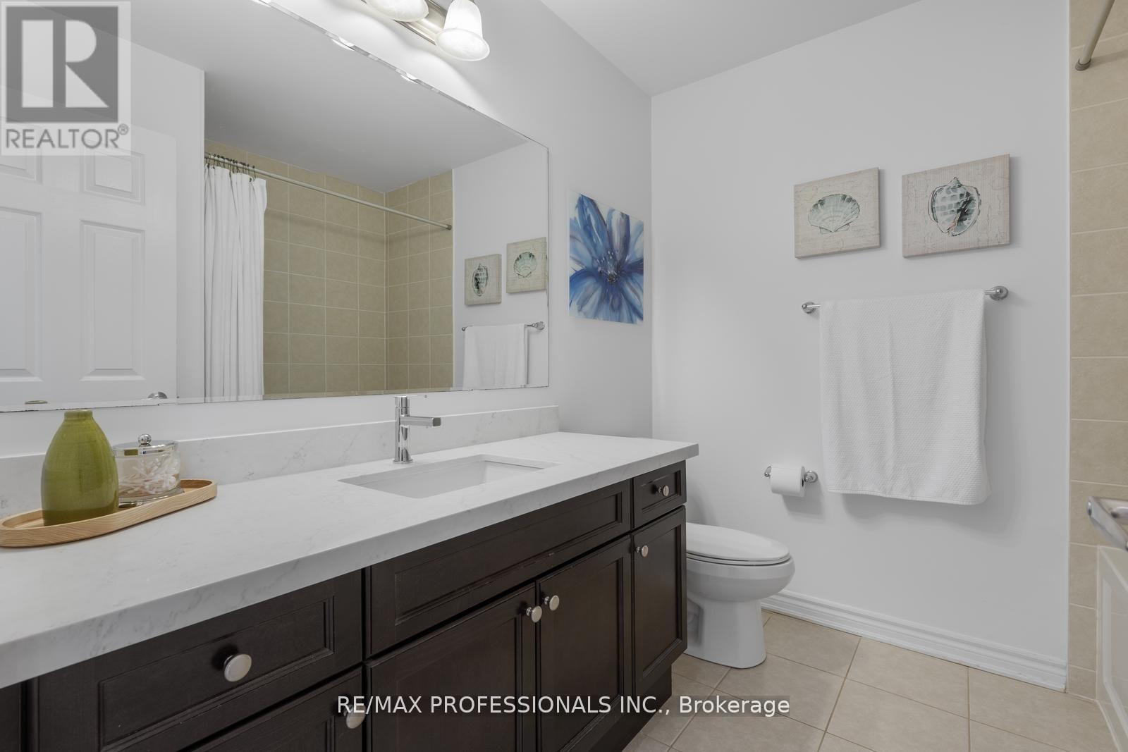 400 Clarkson Gate, Milton (Fo Ford), Ontario  L9E 0B8 - Photo 24 - W12210707