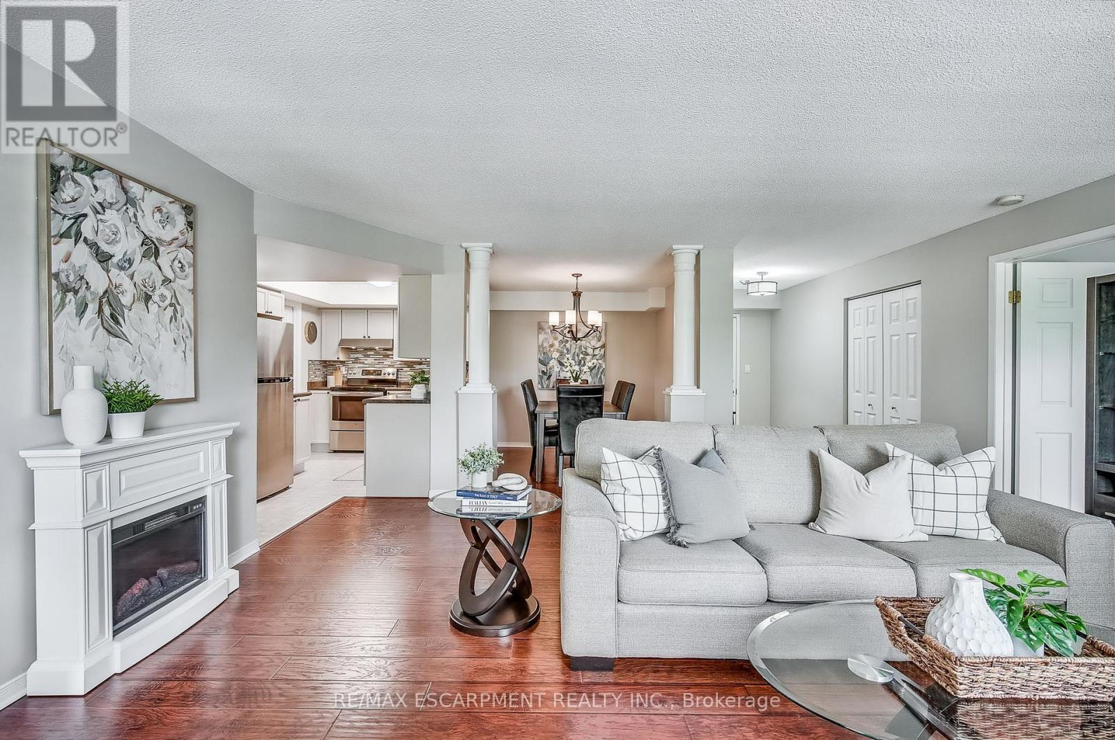 A405 - 216 Plains Road W, Burlington (Bayview), Ontario  L7T 2C3 - Photo 11 - W12210713