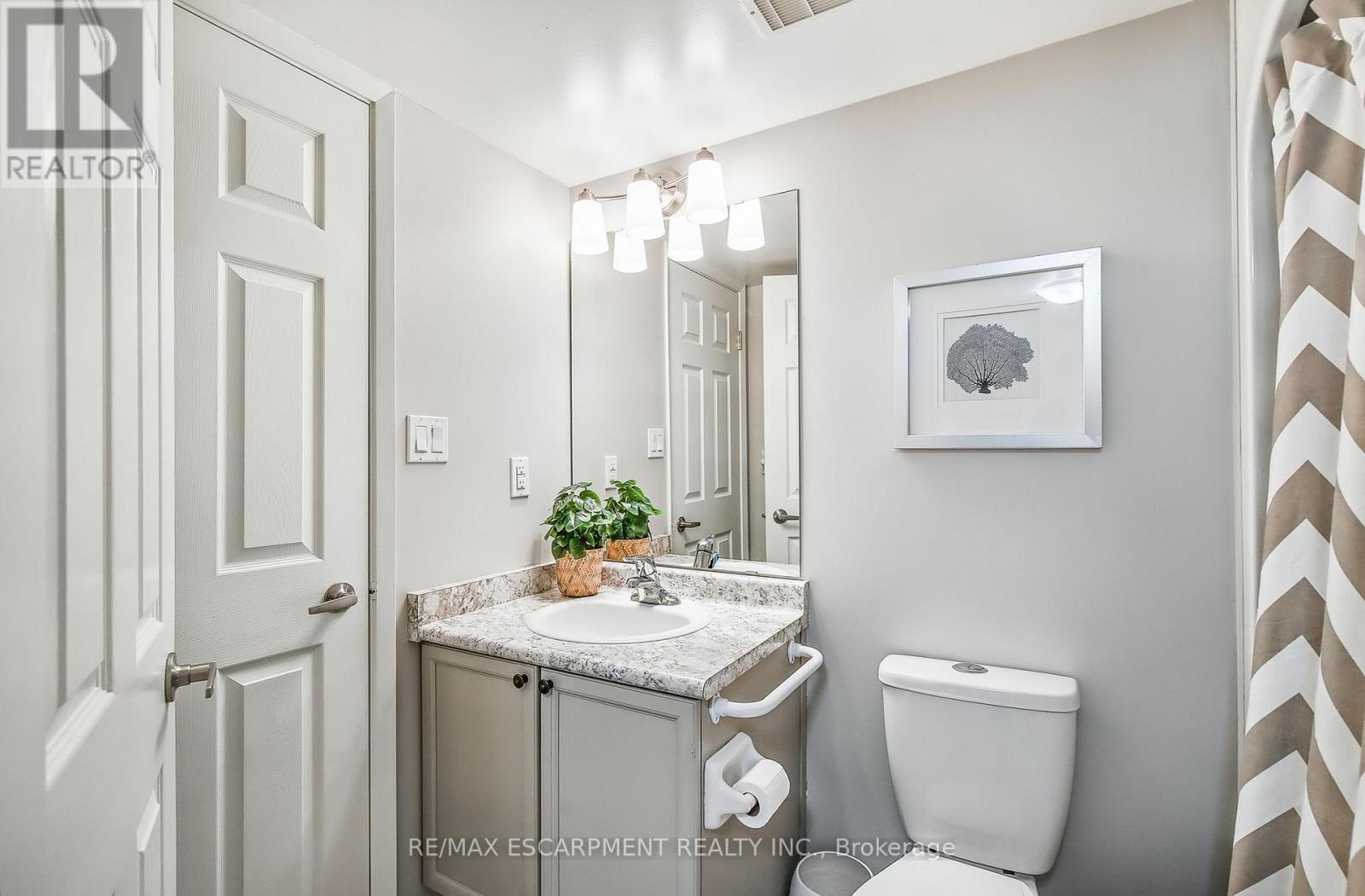 A405 - 216 Plains Road W, Burlington (Bayview), Ontario  L7T 2C3 - Photo 29 - W12210713