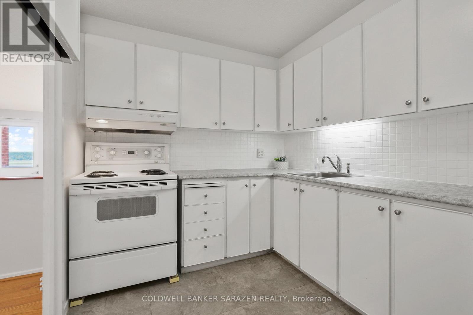 1115 - 1100 Ambleside Drive, Ottawa, Ontario  K2B 8G6 - Photo 13 - X12210762