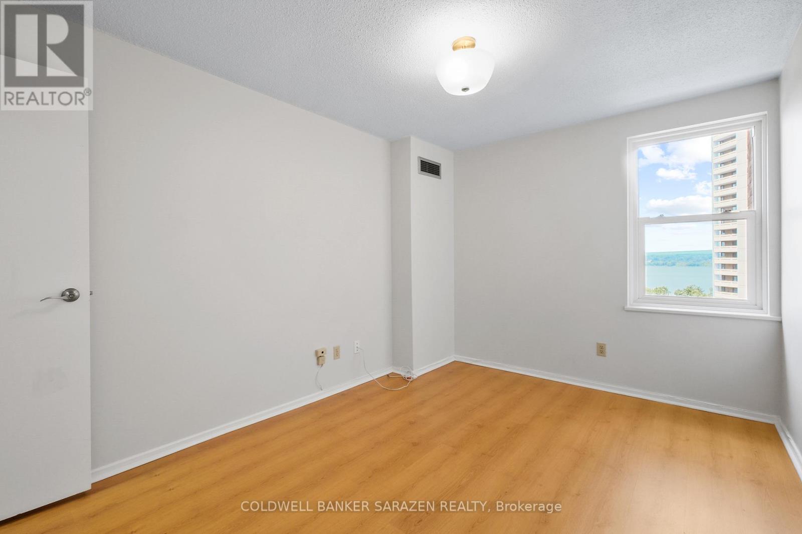 1115 - 1100 Ambleside Drive, Ottawa, Ontario  K2B 8G6 - Photo 20 - X12210762