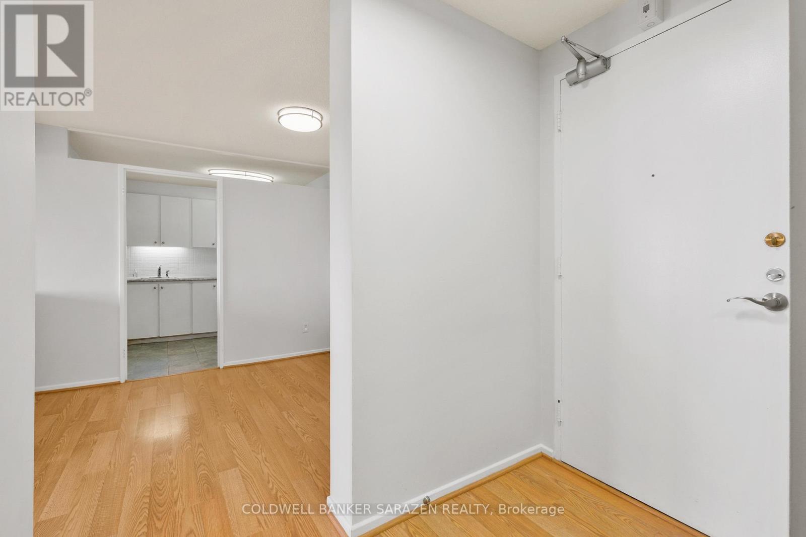1115 - 1100 Ambleside Drive, Ottawa, Ontario  K2B 8G6 - Photo 4 - X12210762