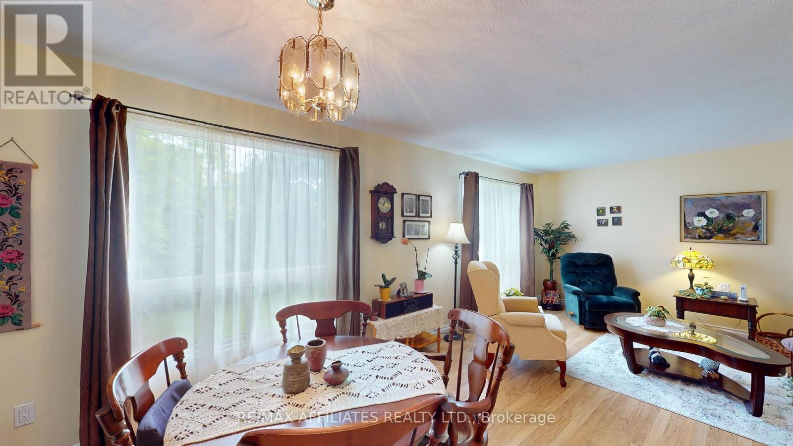 57 Cambridge Crescent, Brockville, Ontario  K6V 6L7 - Photo 8 - X12210801