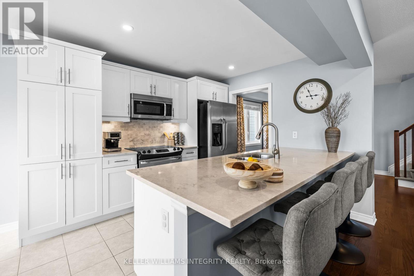 321 Sweetfern Crescent, Ottawa, Ontario  K4A 1A5 - Photo 12 - X12210864