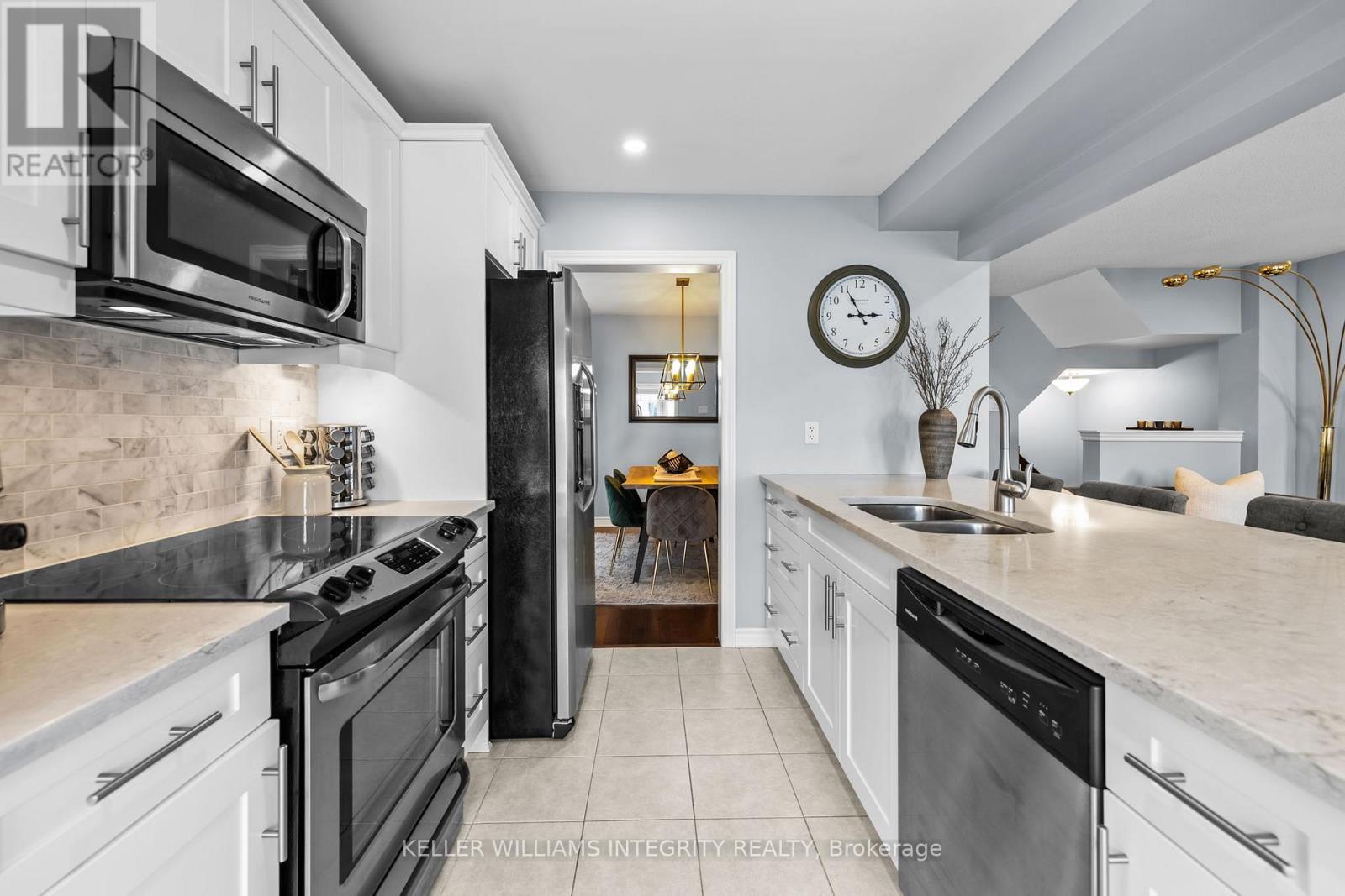 321 Sweetfern Crescent, Ottawa, Ontario  K4A 1A5 - Photo 17 - X12210864