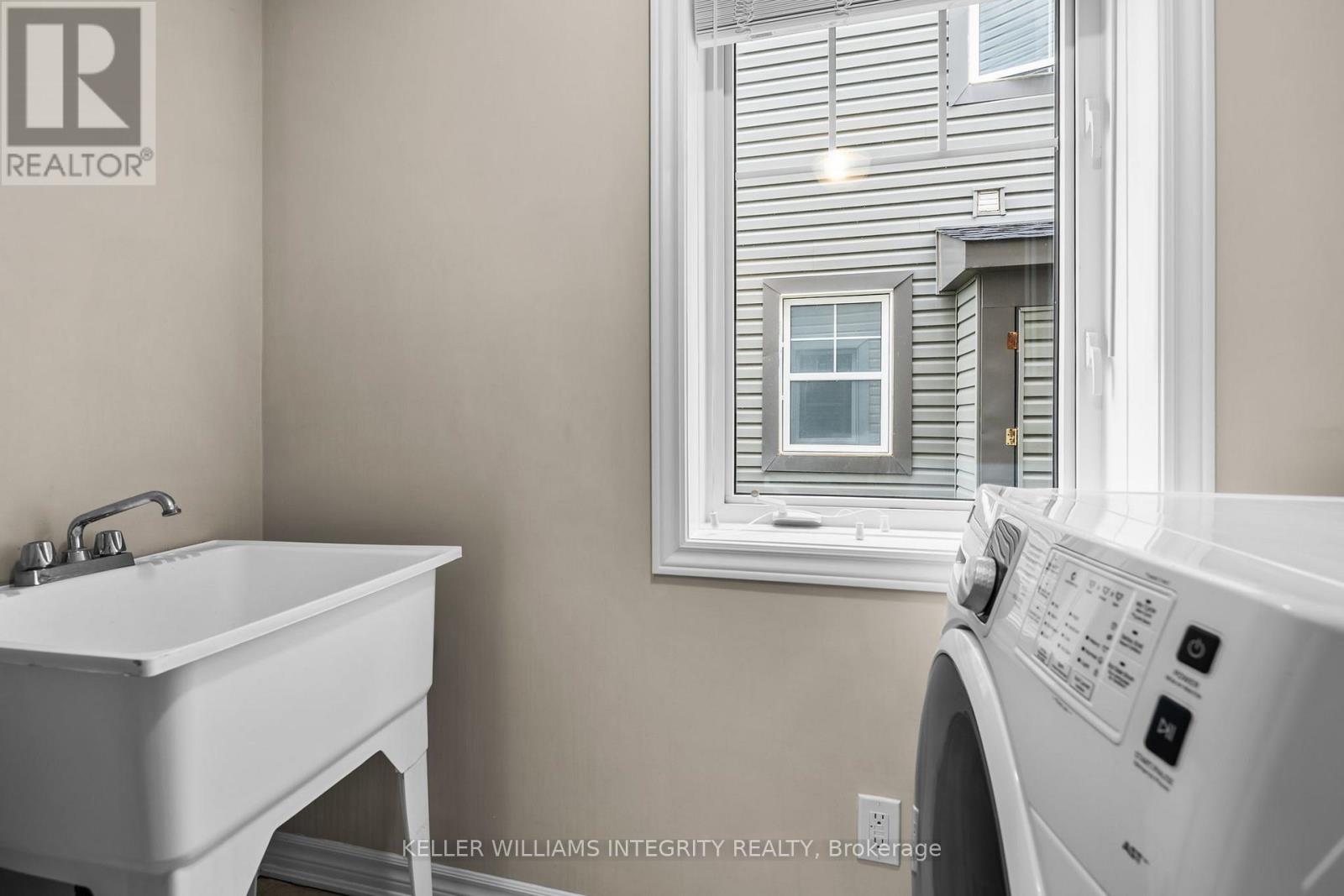 321 Sweetfern Crescent, Ottawa, Ontario  K4A 1A5 - Photo 34 - X12210864