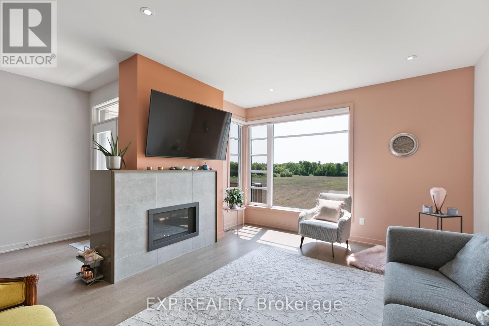 244 Shuttleworth Drive, Ottawa, Ontario  K1T 0T4 - Photo 15 - X12210882