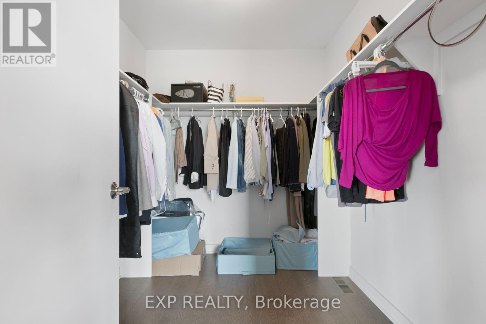 244 Shuttleworth Drive, Ottawa, Ontario  K1T 0T4 - Photo 33 - X12210882
