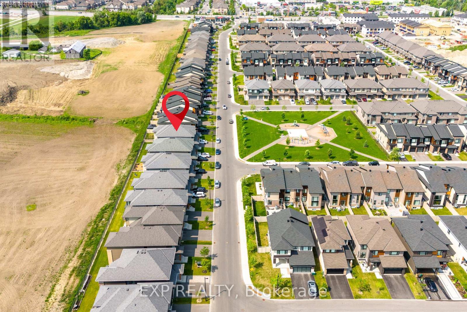244 Shuttleworth Drive, Ottawa, Ontario  K1T 0T4 - Photo 4 - X12210882