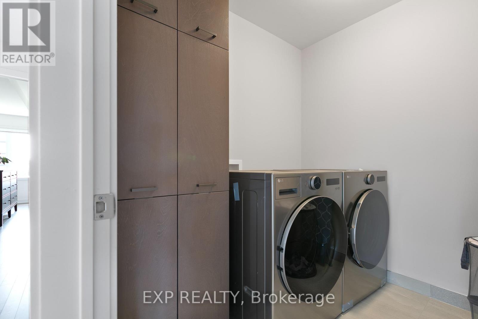 244 Shuttleworth Drive, Ottawa, Ontario  K1T 0T4 - Photo 40 - X12210882
