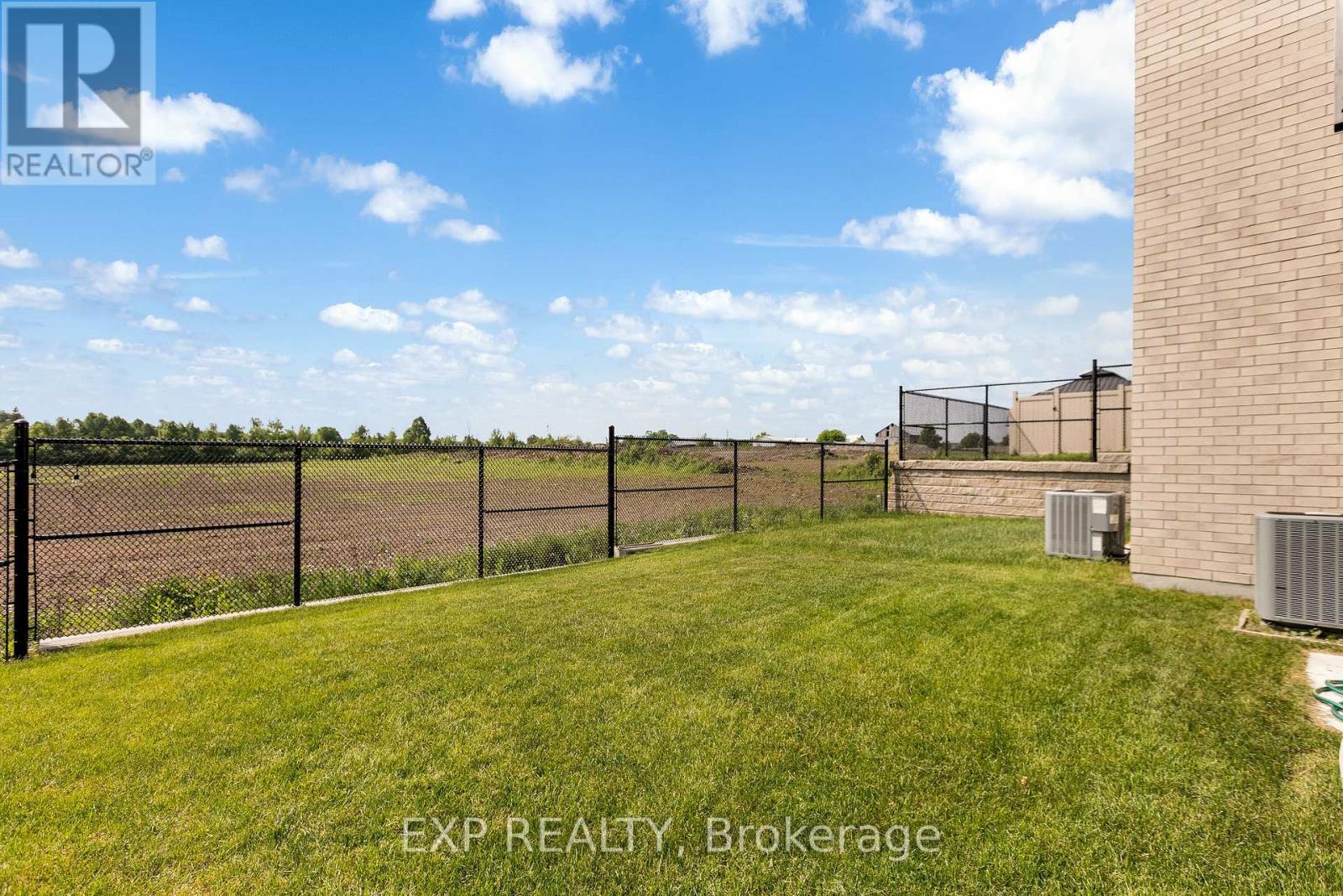 244 Shuttleworth Drive, Ottawa, Ontario  K1T 0T4 - Photo 46 - X12210882