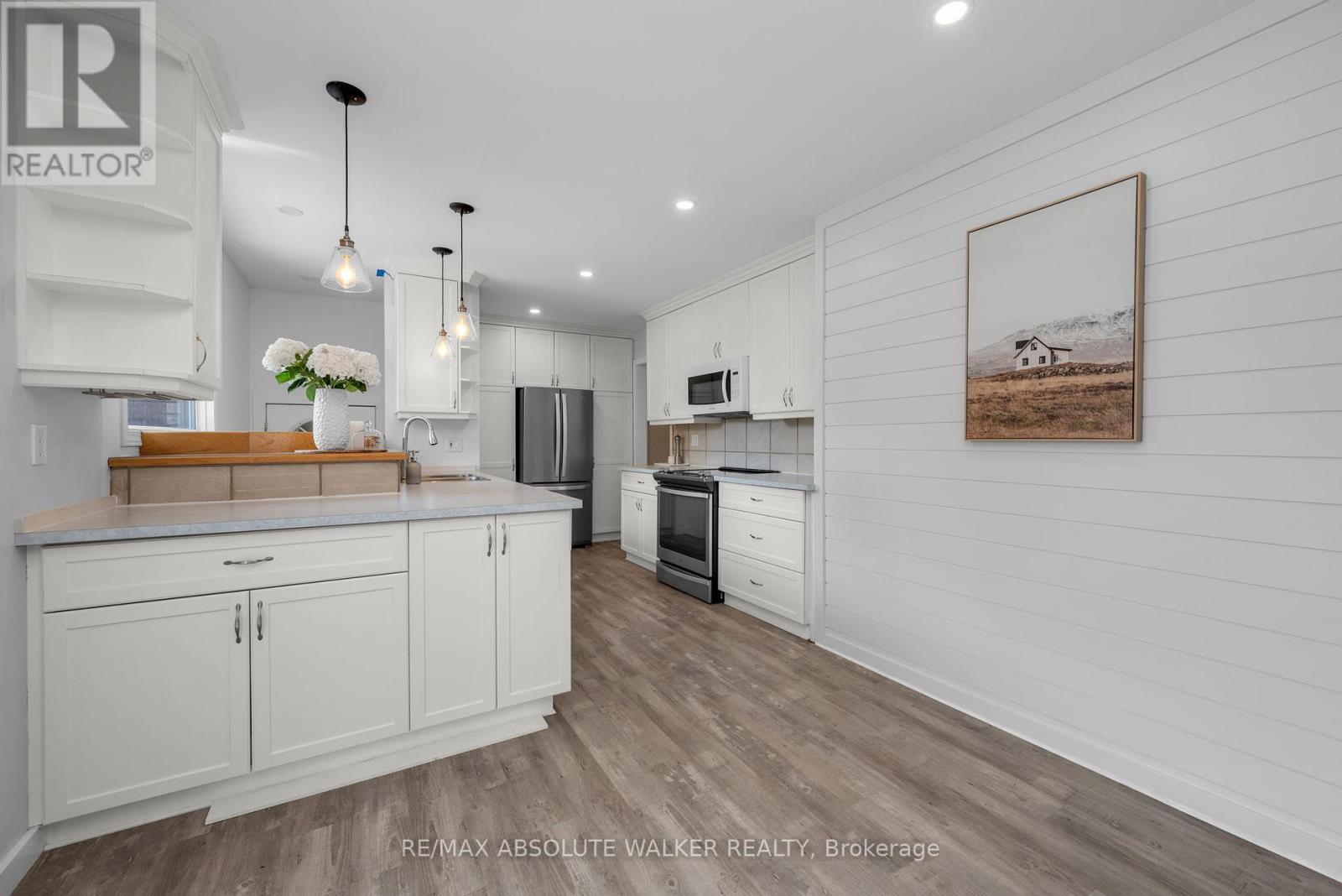 21 Trillium Crescent, Russell, Ontario  K4R 1B1 - Photo 13 - X12210902