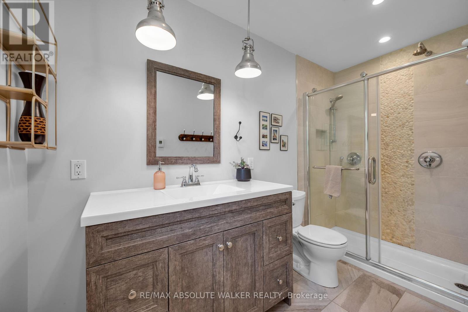 21 Trillium Crescent, Russell, Ontario  K4R 1B1 - Photo 19 - X12210902