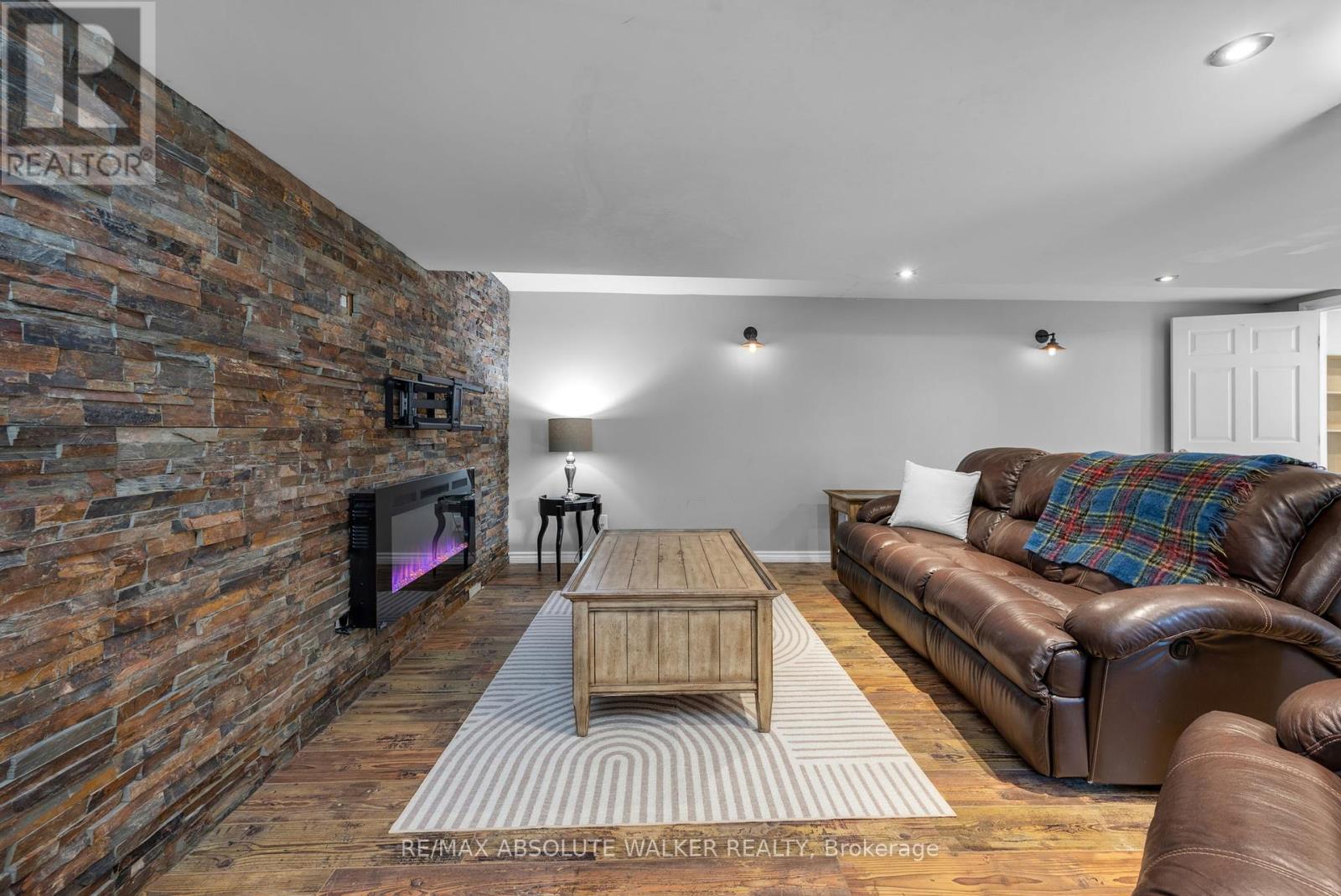 21 Trillium Crescent, Russell, Ontario  K4R 1B1 - Photo 27 - X12210902